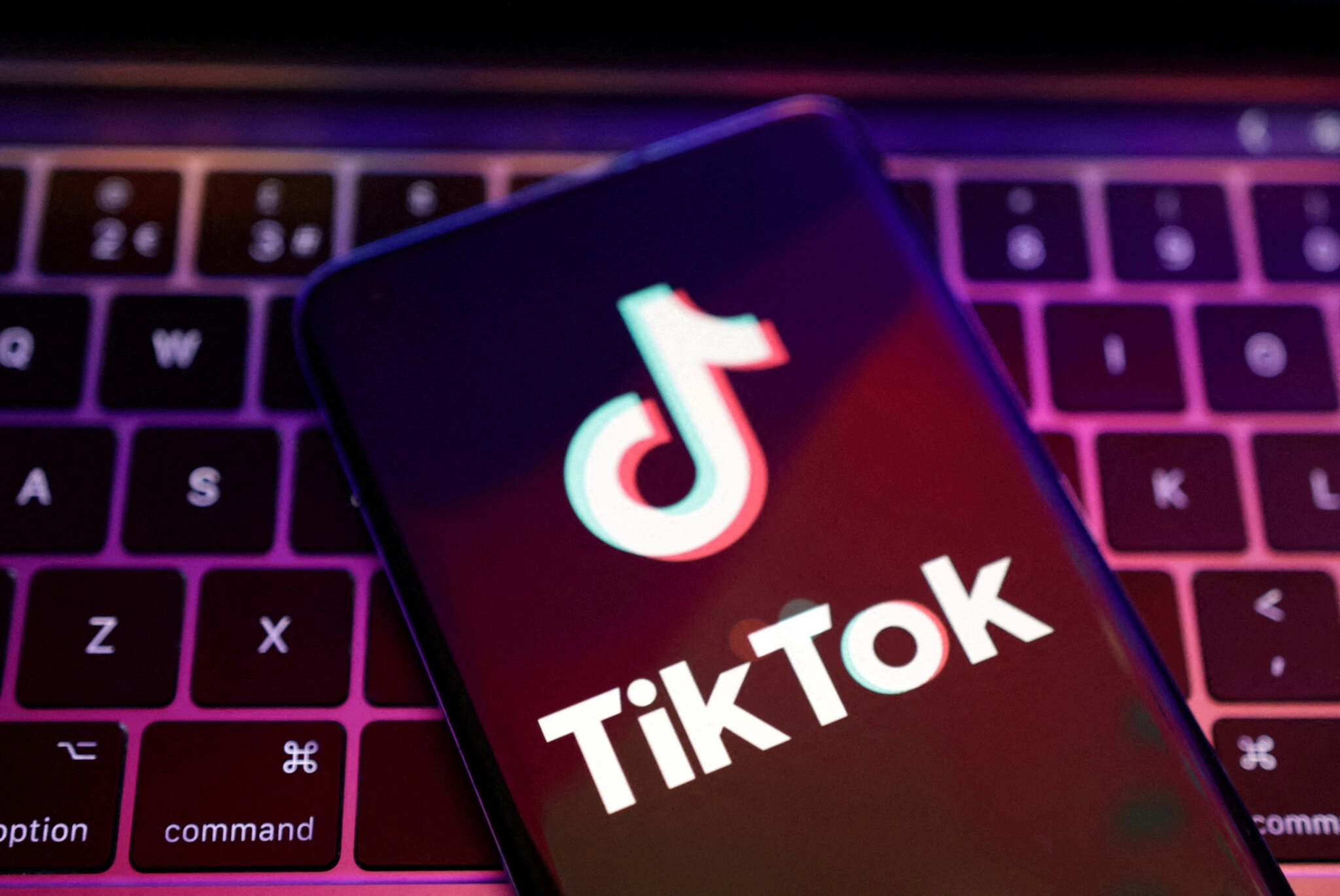Sad kad je TikTok na nesigurnom terenu, Meta i Snap već koriste priliku za odljev oglašivača s te platforme